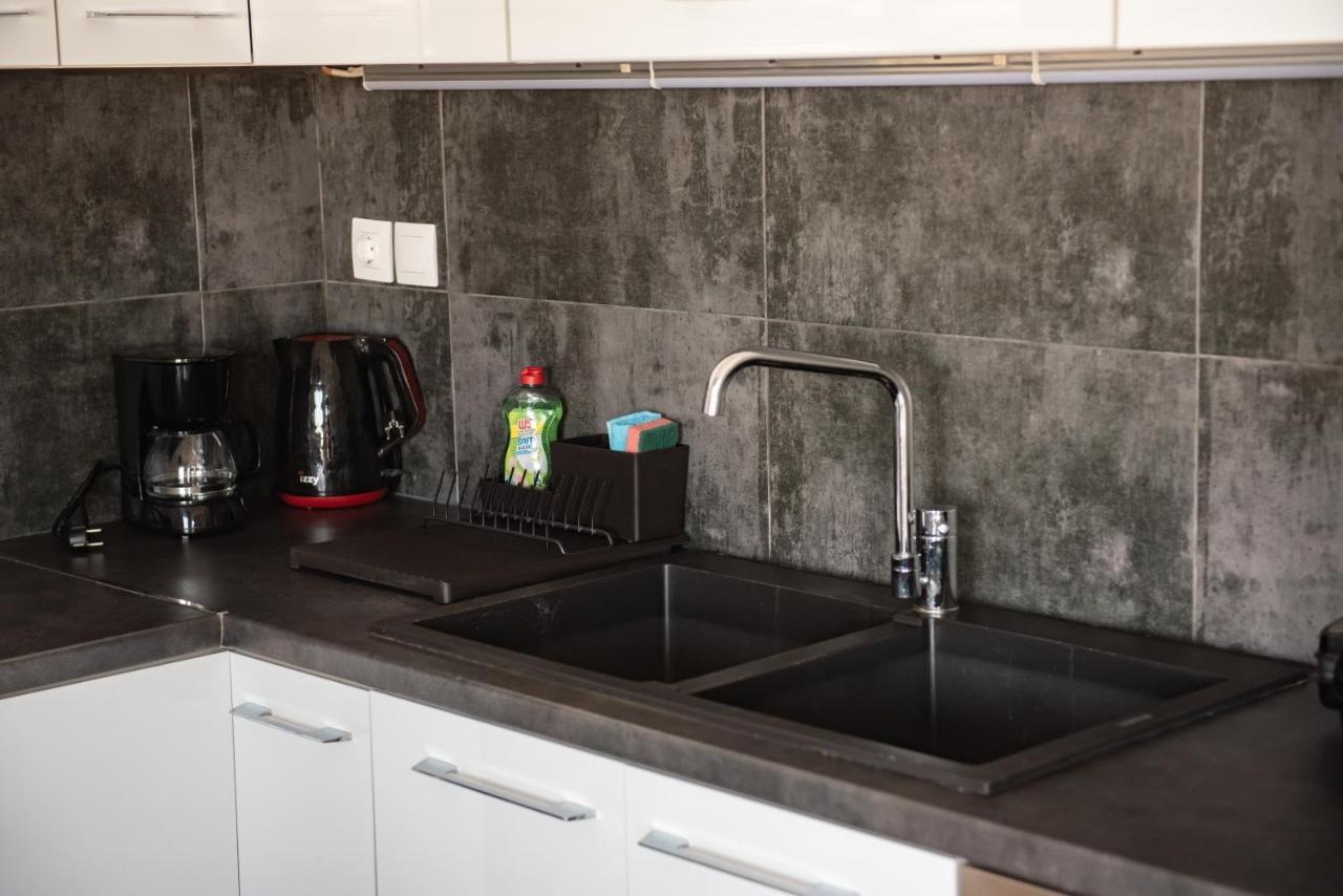 Renovated Apartment 5Min From Subway Station 'Attiki' アテネ エクステリア 写真