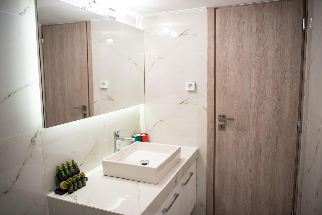 Renovated Apartment 5Min From Subway Station 'Attiki' アテネ エクステリア 写真